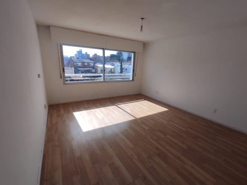 Apartamento monoambiente en alquiler Parque Batlle - Altos del Parque 403