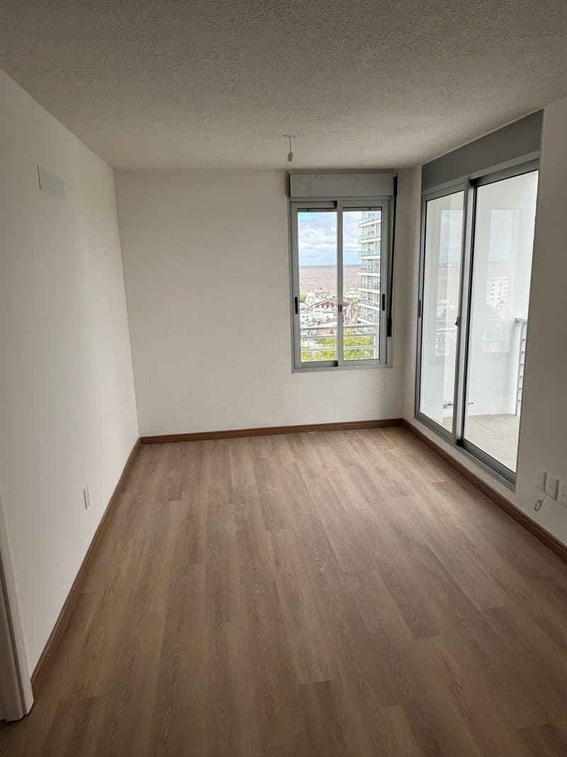 Apartamento en venta de 1 dormitorio a estrenar en piso 9 - Cordón Sur