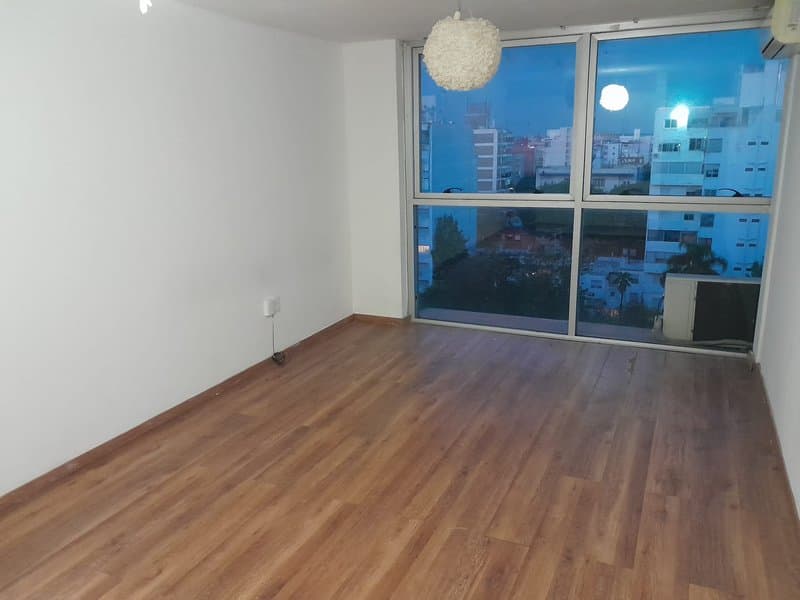 Alquiler apartamento Monoambiente Punta Carretas Trading P 804
